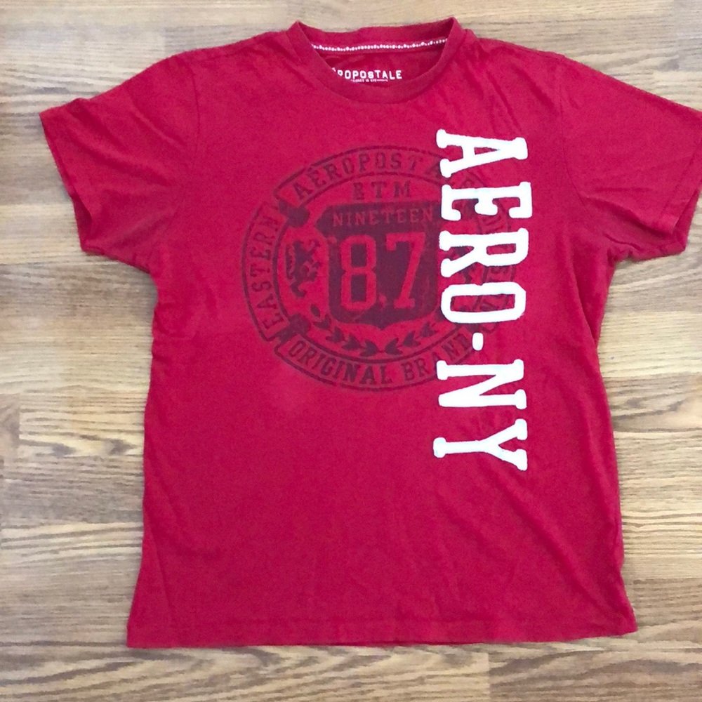 Aeropostale red graphic T-shirt size medium